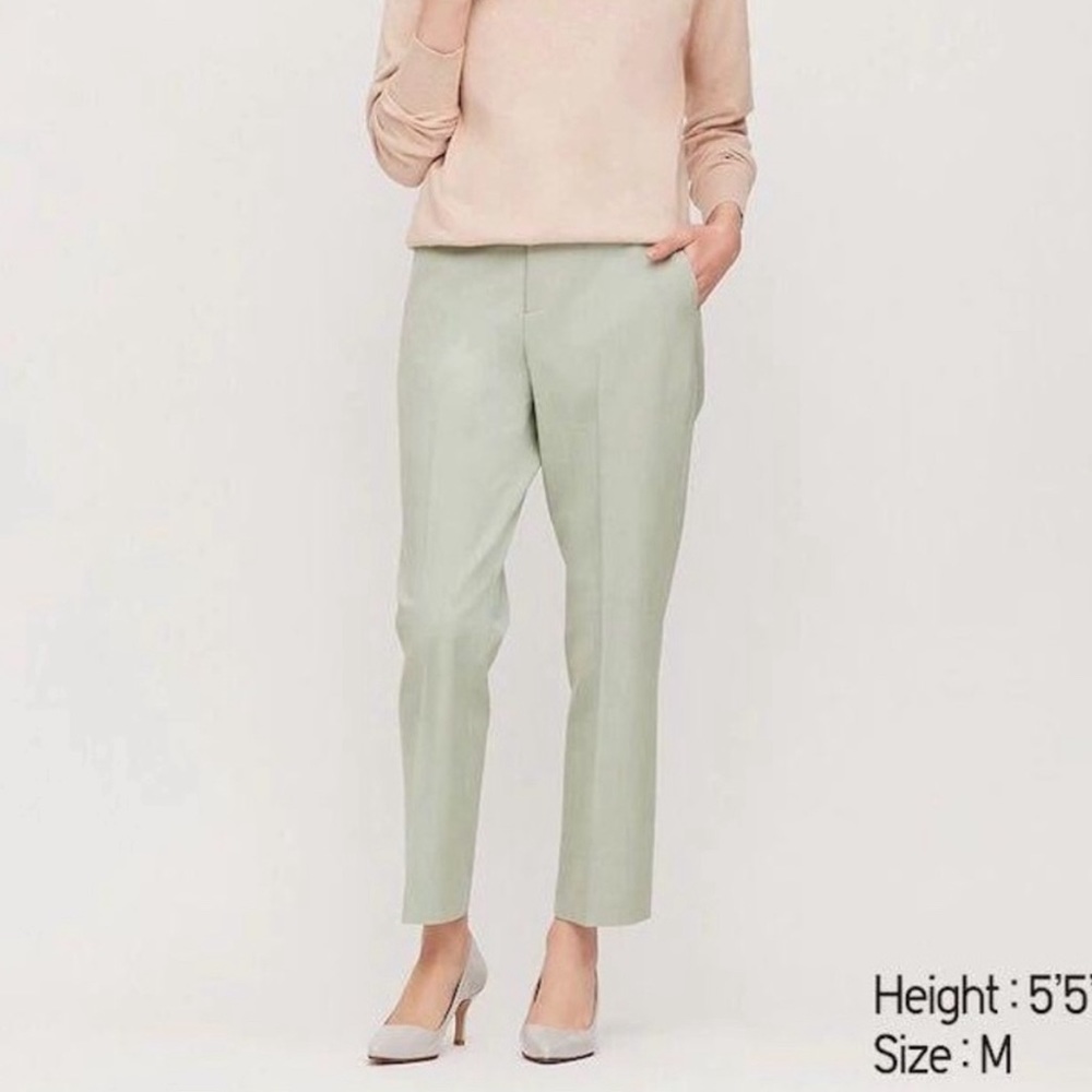 Uniqlo Work 2 Way Stretch Ankle Straight Pants in Light Sage Green Size: XS